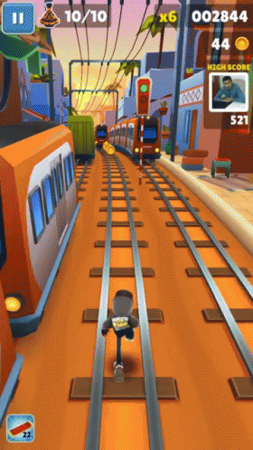 Looping Subway Surfers gameplay